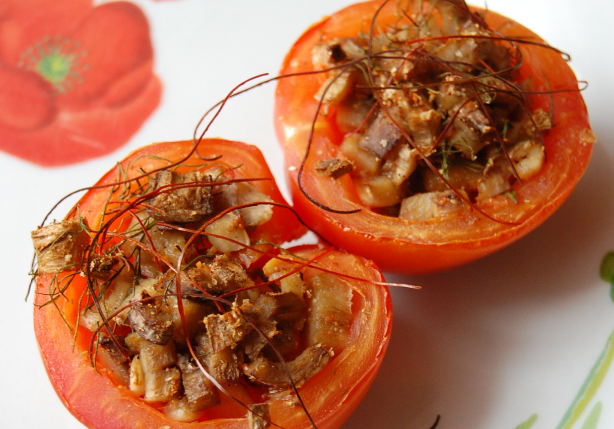 Faszerowane, pieczone pomidory  foto