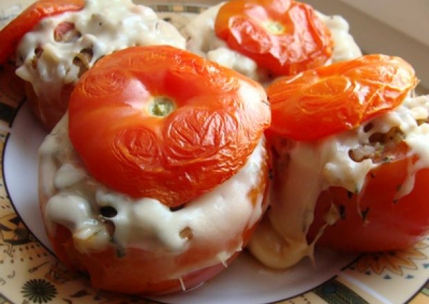Fotografia przedstawiająca Faszerowane pomidorki
