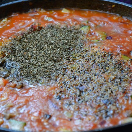 Krok 4 - Faszerowane pomidory kaszą bulgur z warzywami foto