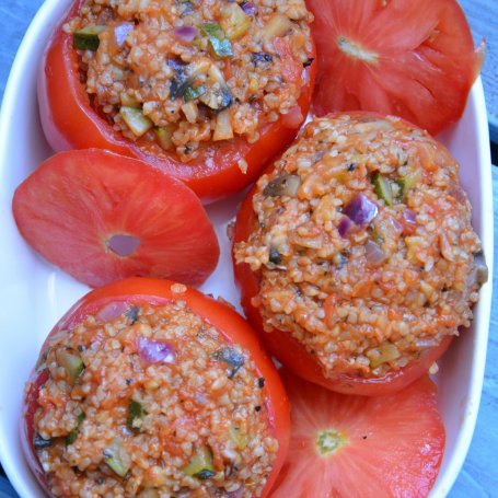 Krok 5 - Faszerowane pomidory kaszą bulgur z warzywami foto