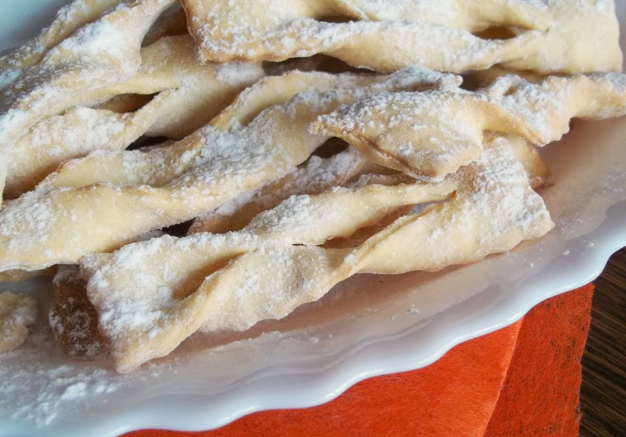 Faworki Chrust Pieczone W Piekarniku Doradcasmaku Pl