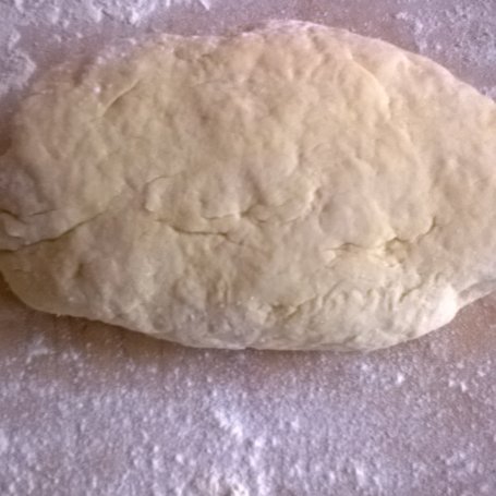Krok 3 - Faworki z dodatkiem piwa foto