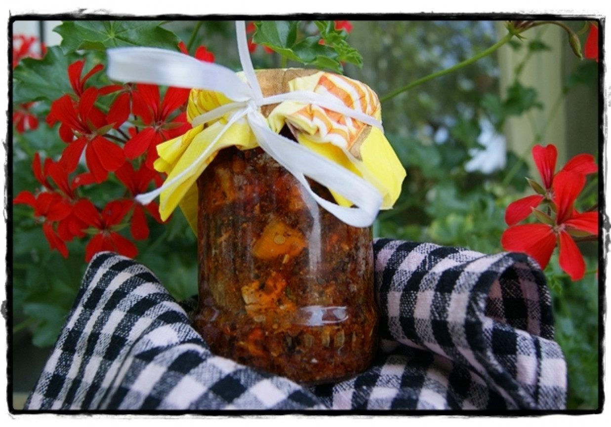 Feta z chilli, imbirem i czosnkiem foto