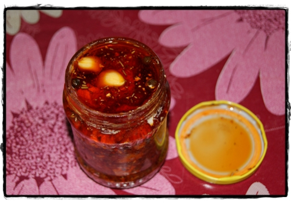 Feta z chilli, imbirem i czosnkiem foto