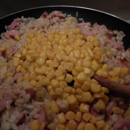 Krok 7 - Feta z kurczakiem w warzywnym risotto. foto