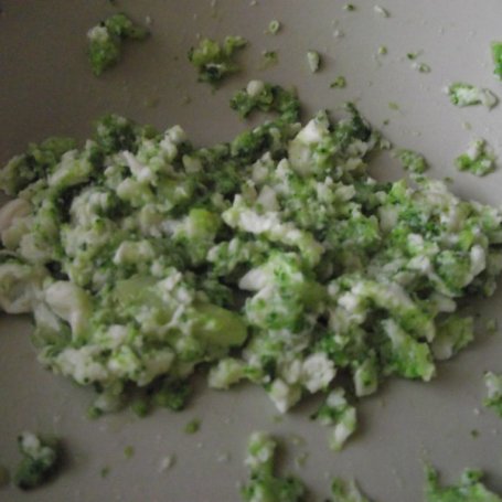 Krok 2 - Filet faszerowany pastą brokułową na mozzarelli foto
