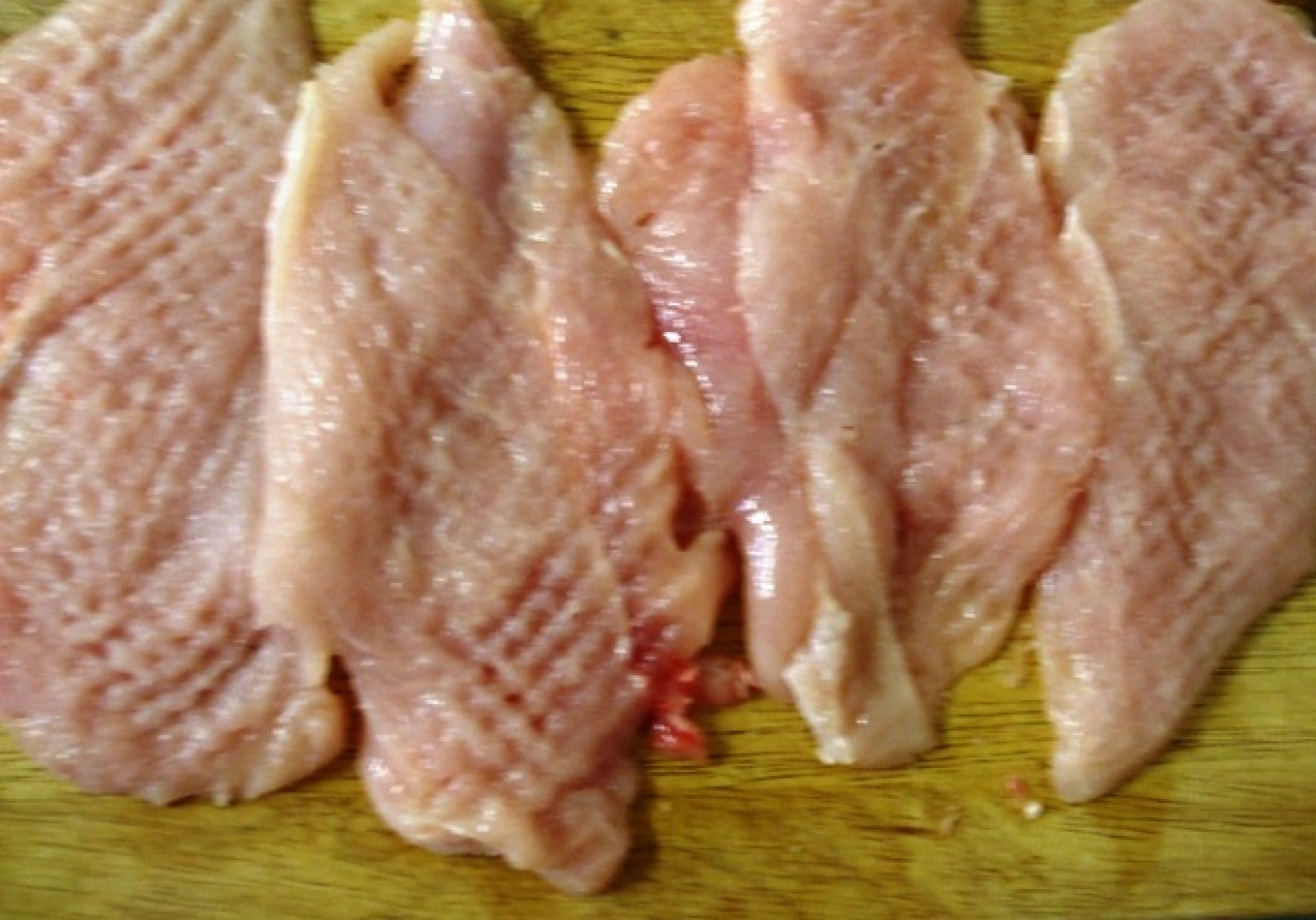 Filet kurczaka zapiekany z pieczarkami foto