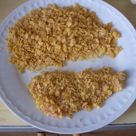 Krok 2 - Filet w płatkach kukurydzianych pieczony foto