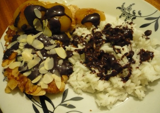 Fotografia przedstawiająca Filet w sosie czekoladowym