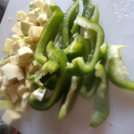 Krok 3 - Filet  w zestawieniu z warzywami i Camembertem :) foto