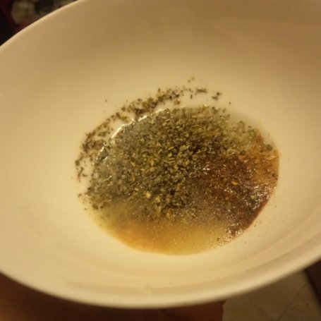 Krok 1 - Filet z indyka duszony z brokułami- z dodatkiem cebulki zielonej :) foto