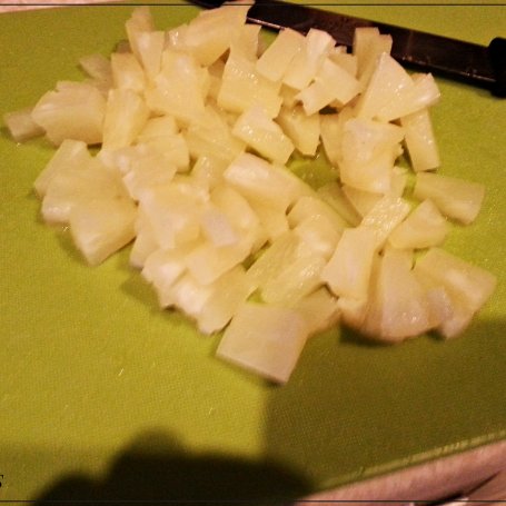 Krok 2 - Filet z indyka z ananasem i suszonymi pomidorami foto