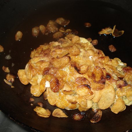 Krok 5 - Filet z kurczaka smażony w płatkach kukurydzianych foto