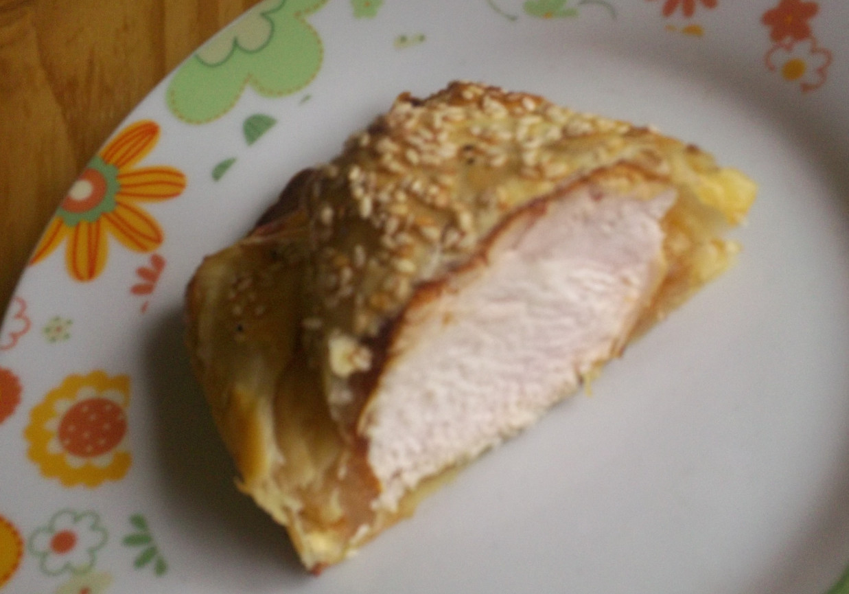 Filet z kurczaka w cieście francuskiem foto