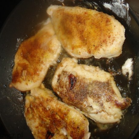 Krok 4 - Filet z kurczaka w  miodowym sosie foto