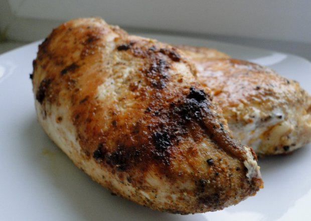 Fotografia przedstawiająca Filet z kurczaka w ognistym wydaniu