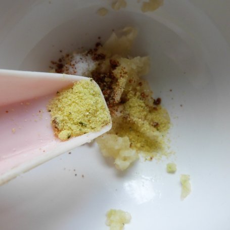Krok 2 - Filet z kurczaka w przyprawie do gyrosa foto