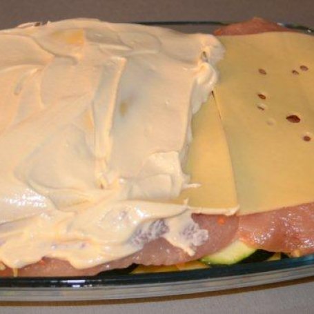 Krok 3 - Filet z kurczaka w zapiekance z cukinią, porem i ziemniakami foto