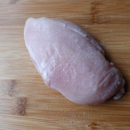 Krok 1 - Filet z kurczaka z imbirem i przyprawą do gyrosa foto