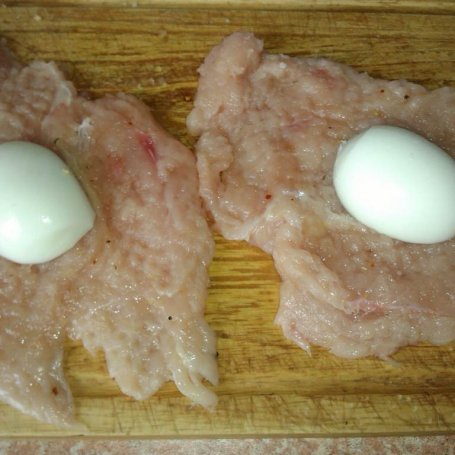 Krok 4 - Filet z kurczaka z jajkiem i szpinakiem  foto