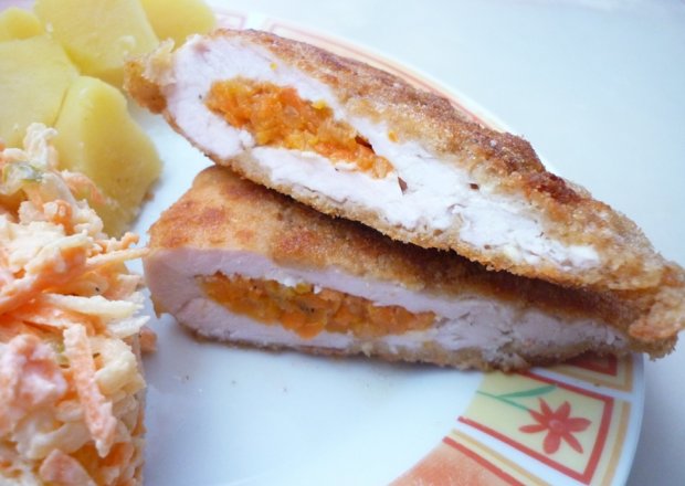 Fotografia przedstawiająca Filet z kurczaka z marchewką