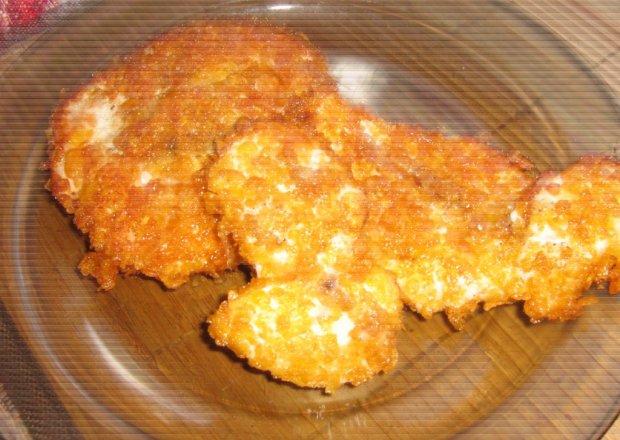 Fotografia przedstawiająca Filet z kurczaka z płatkami śniadaniowymi