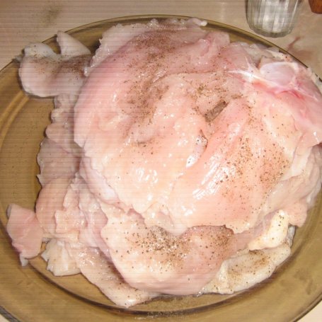 Krok 1 - Filet z kurczaka z płatkami śniadaniowymi foto