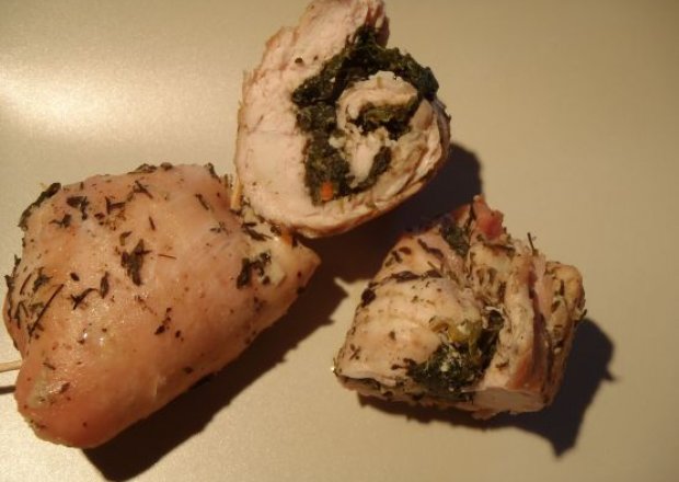 Fotografia przedstawiająca Filet z kurczaka ze szpinakiem