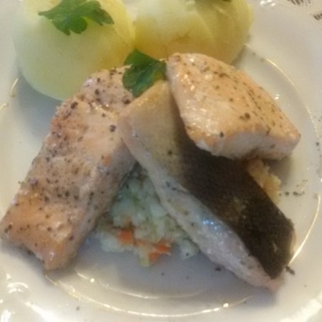 Krok 3 - FILET Z ŁOSOSIA SMAŻONY NA MAŚLE foto