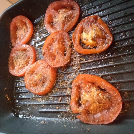Krok 4 - Filet z nutą curry-grillowanym pomidorem i Mozzarelą :) foto