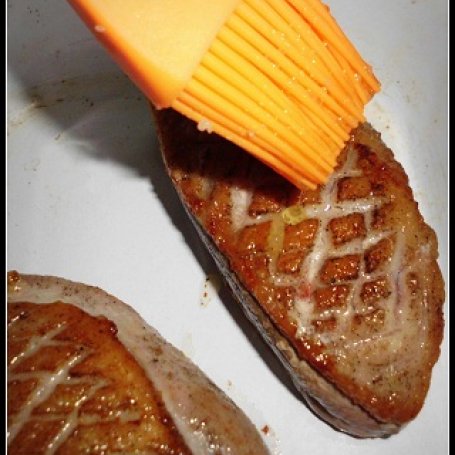 Krok 3 - Filet z piersi kaczki z sosem pomarańczowym foto