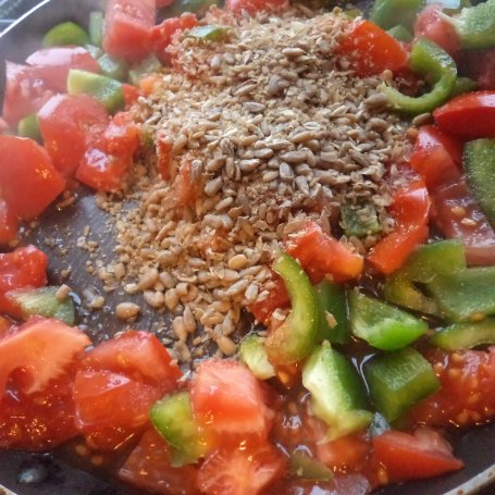 Krok 2 - Filet z pomidorowo-paprykową nutą :) foto