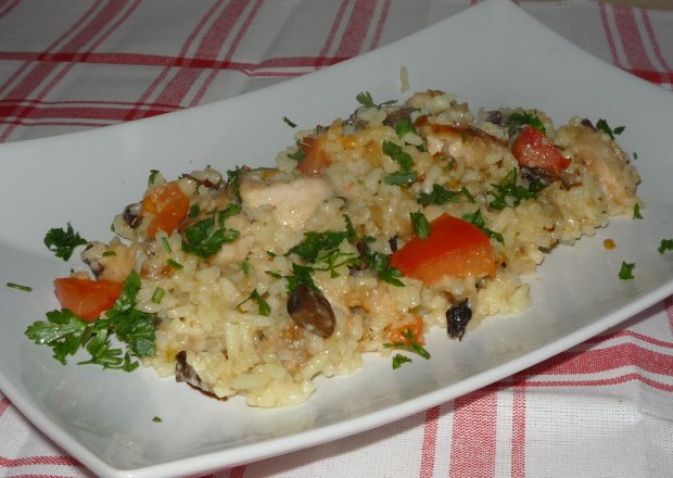 Fotografia przedstawiająca Filet z ryżem i pieczarkami
