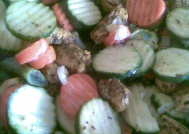 Fotografia przedstawiająca Filet z warzywami i cukinią