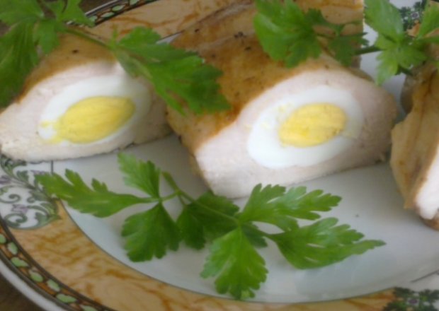 Fotografia przedstawiająca Filety nadziewane jajkiem