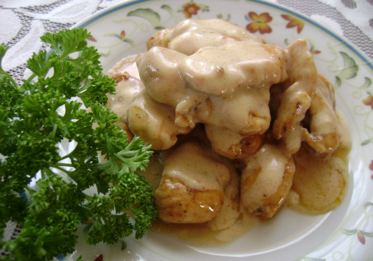 filety z kurczaka w sosie śmietanowym DoradcaSmaku.pl