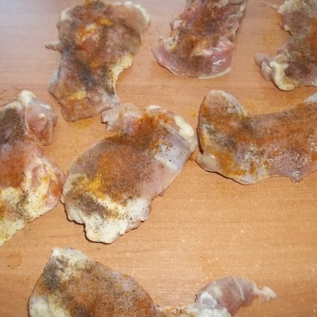 Krok 2 - Filety z udźca kurczaka w kapuście - gołąbki foto