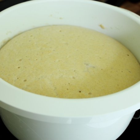 Krok 1 - Focaccia orkiszowa z cebulą foto