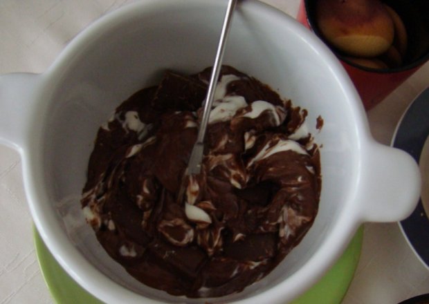 Fotografia przedstawiająca Fodude czekoladowe z biszkoptami