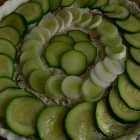 Krok 2 - Francuska tarta z cukinią foto