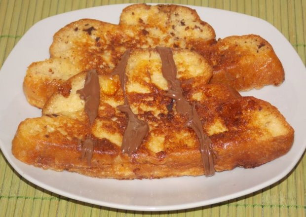 Fotografia przedstawiająca Francuskie tosty z chałki