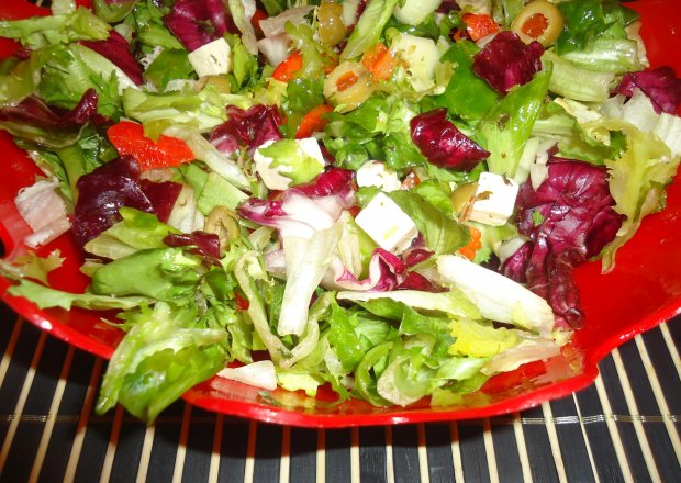 Fotografia przedstawiająca Fresh salat