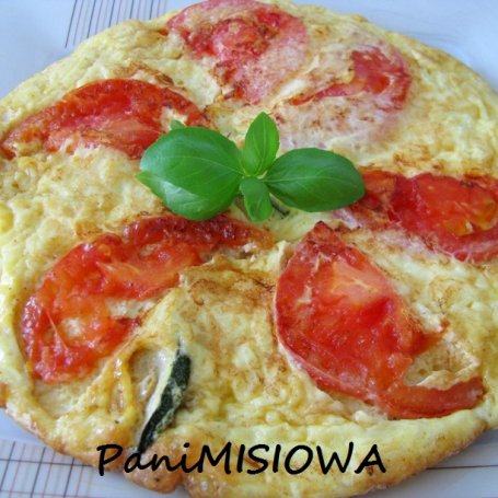 Krok 6 - Fritata z cukinią i pomidorem foto