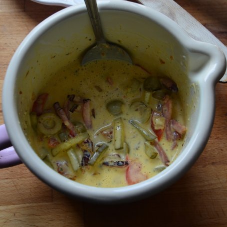 Krok 6 - fritatta z szynka i warzywami foto