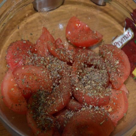 Krok 4 - Frittata z pomidorami i szpinakiem foto