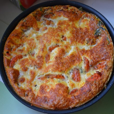 Krok 8 - Frittata z pomidorami i szpinakiem foto