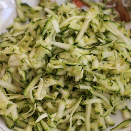 Krok 1 - Frittata ze szparagami i cukinią foto