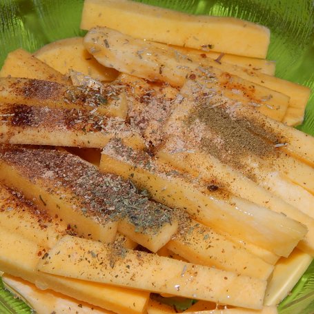 Krok 3 - Frytki z dyni piżmowej - pieczone foto