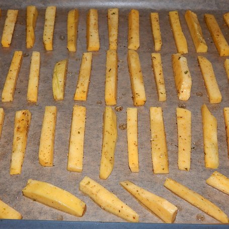 Krok 5 - Frytki z dyni piżmowej - pieczone foto
