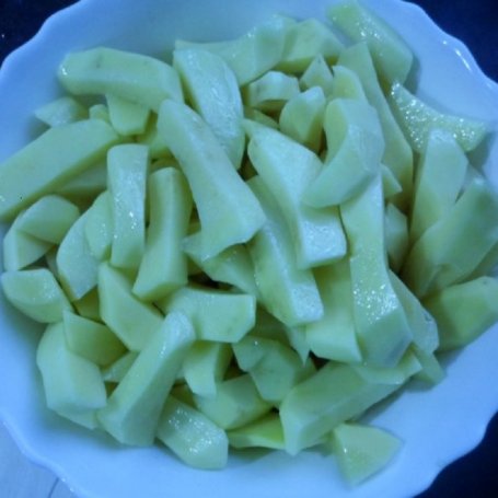 Krok 1 - Frytki z piekarnika z panierowanym serem foto